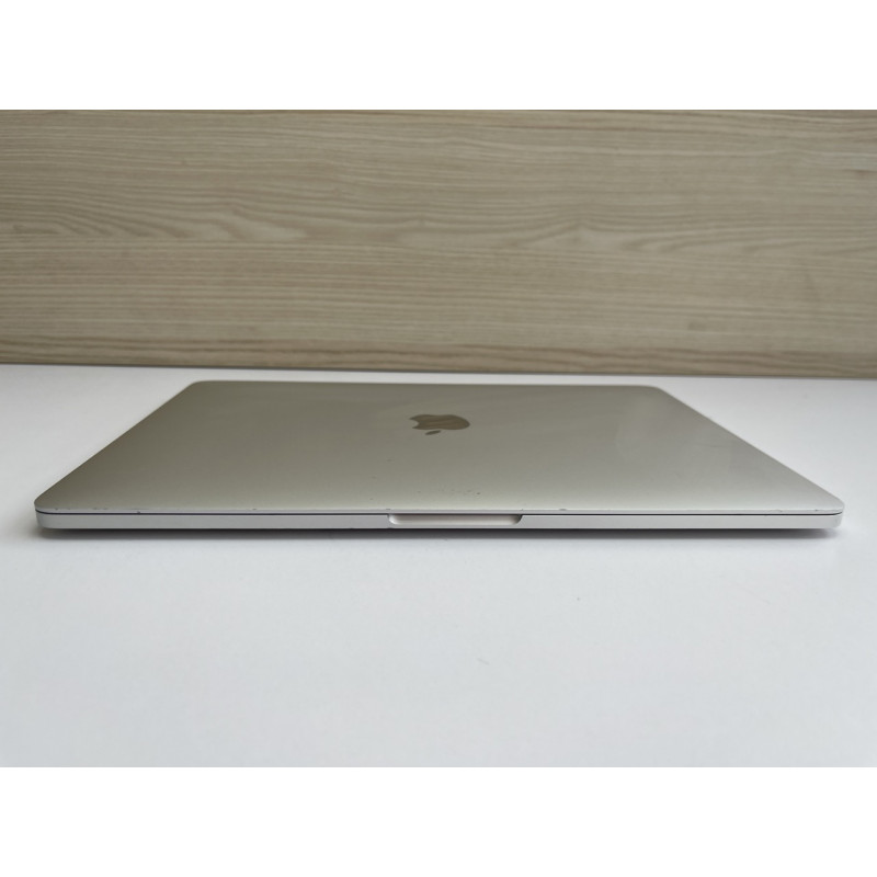 MacBook Pro 13 2017 Silver i7 2.5ghz 16/512